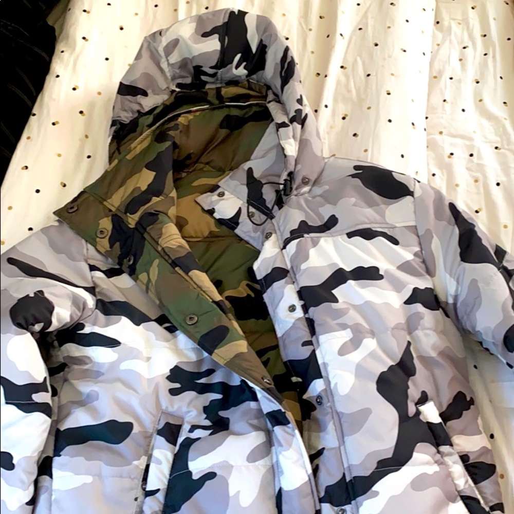 Camo down jacket reversible puffer